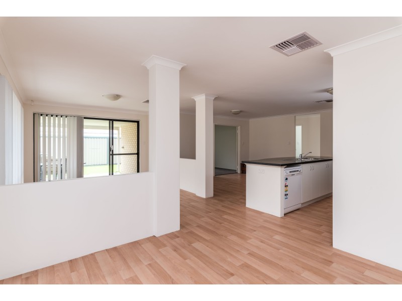 6 Atkinson Way, Canning Vale WA 6155