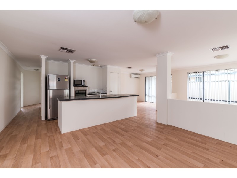 6 Atkinson Way, Canning Vale WA 6155