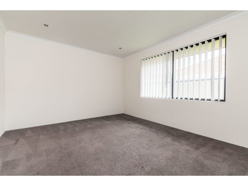 6 Atkinson Way, Canning Vale WA 6155