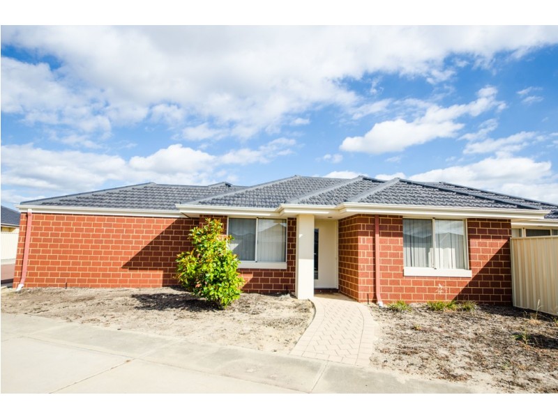 1/37 Oman Pass, Canning Vale WA 6155