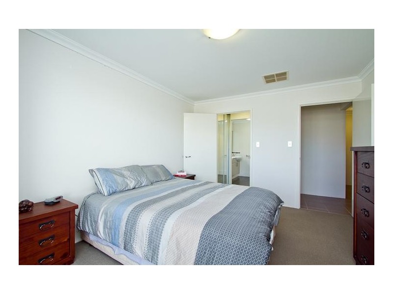 4 Bradshaw Street, Canning Vale WA 6155
