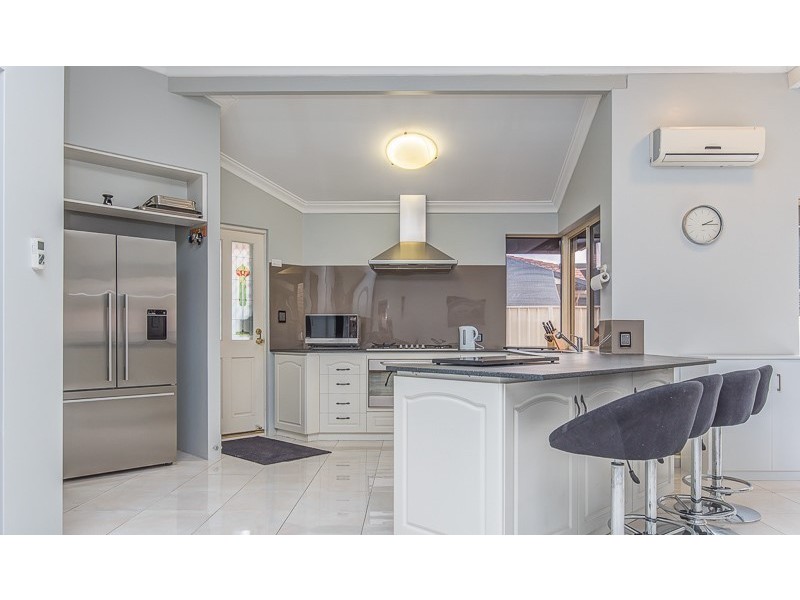 36 Ashridge Turn, Canning Vale WA 6155
