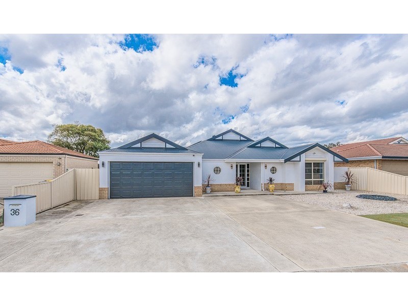 36 Ashridge Turn, Canning Vale WA 6155
