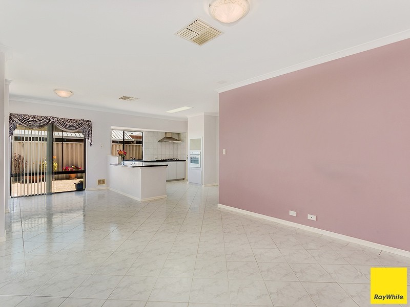 18 Madden Place, Huntingdale WA 6110