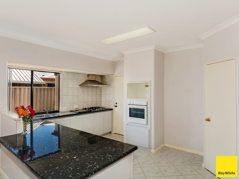 18 Madden Place, Huntingdale WA 6110