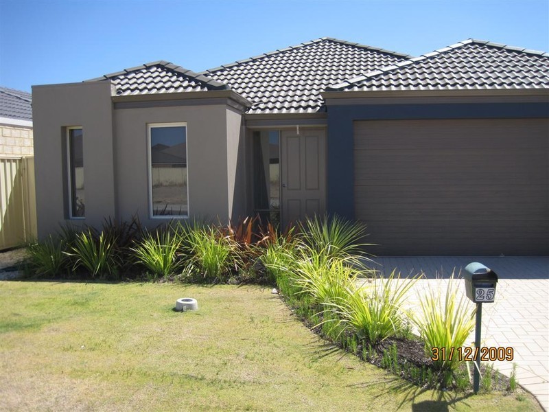 25 Tipperary Bend, Canning Vale WA 6155