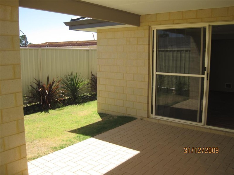 25 Tipperary Bend, Canning Vale WA 6155