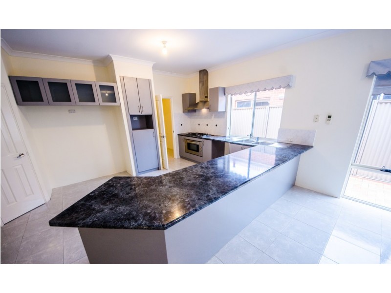 17 Millstream Drive, Southern River WA 6110