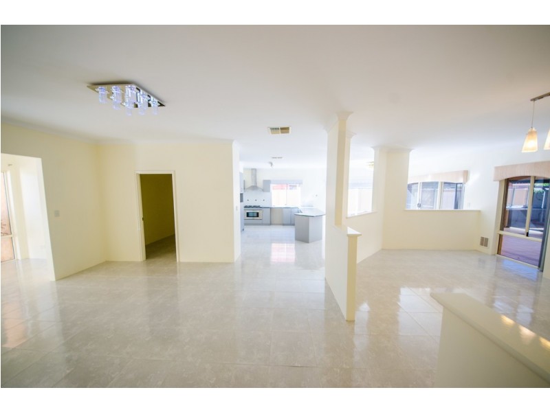 17 Millstream Drive, Southern River WA 6110