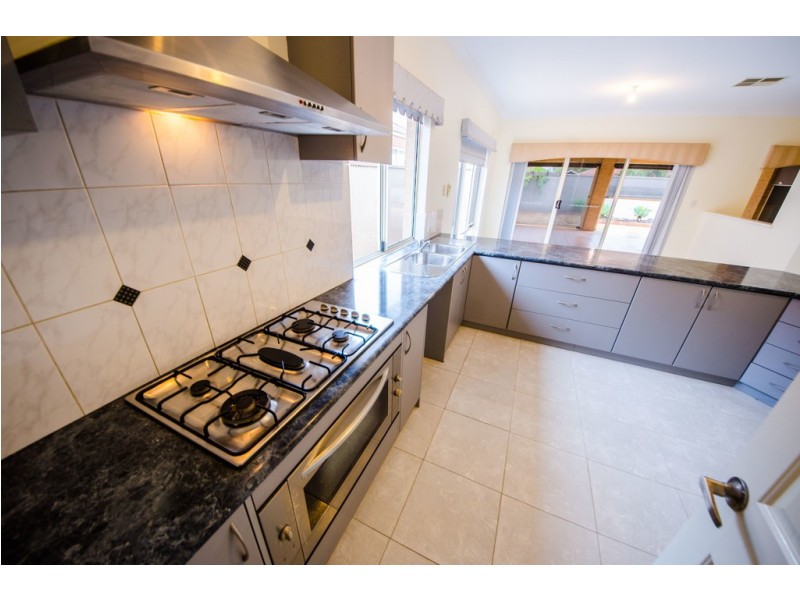 17 Millstream Drive, Southern River WA 6110