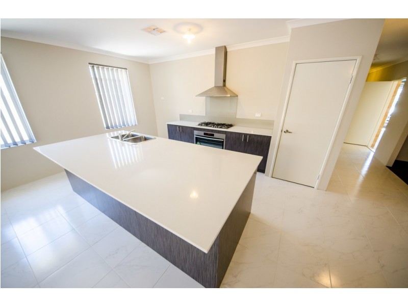 9 Tullis Grove, Southern River WA 6110