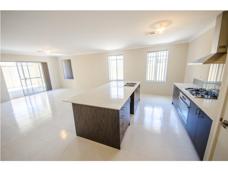 9 Tullis Grove, Southern River WA 6110