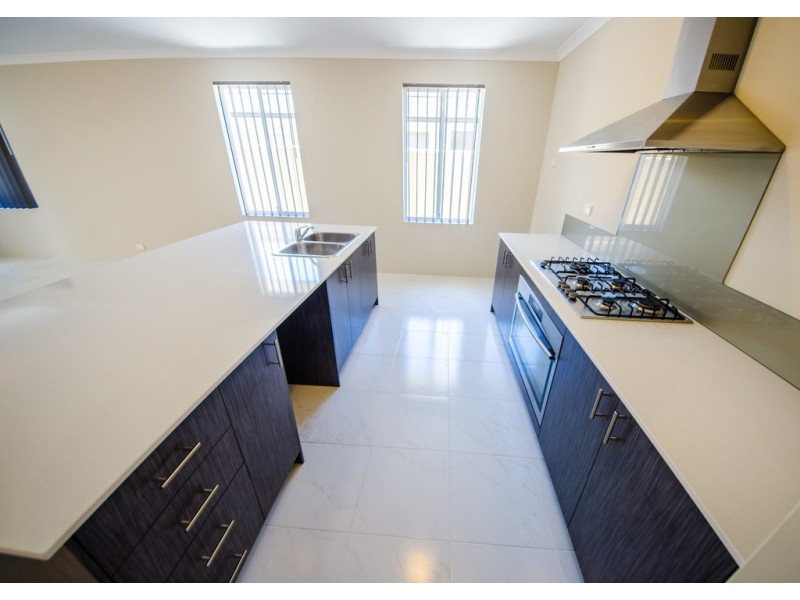 9 Tullis Grove, Southern River WA 6110