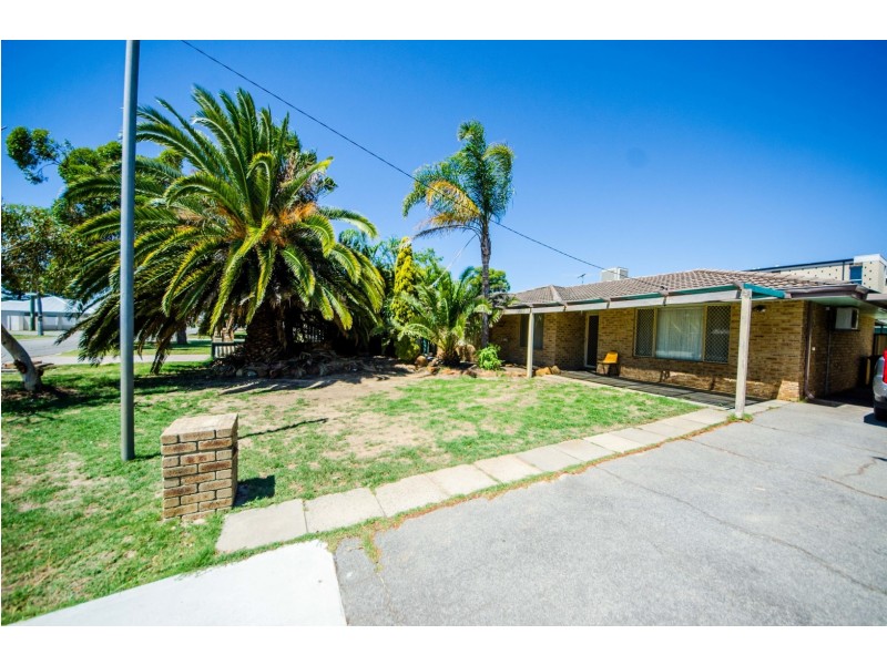 6a Lacey Street, Beckenham WA 6107