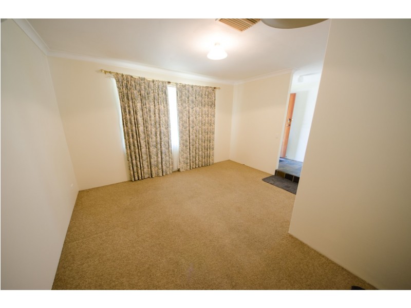 6a Lacey Street, Beckenham WA 6107