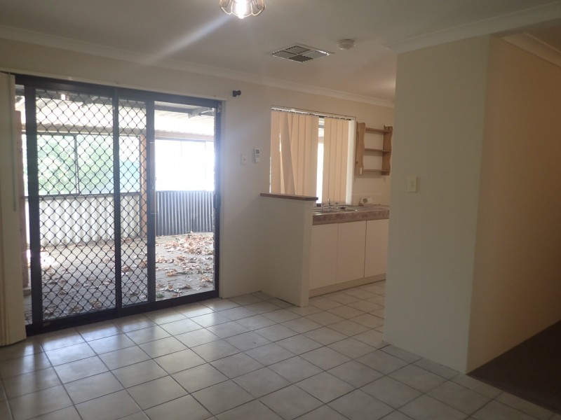 34 Farmer Avenue, Brookdale WA 6112