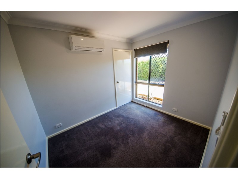 31 Dealy Close, Cannington WA 6107
