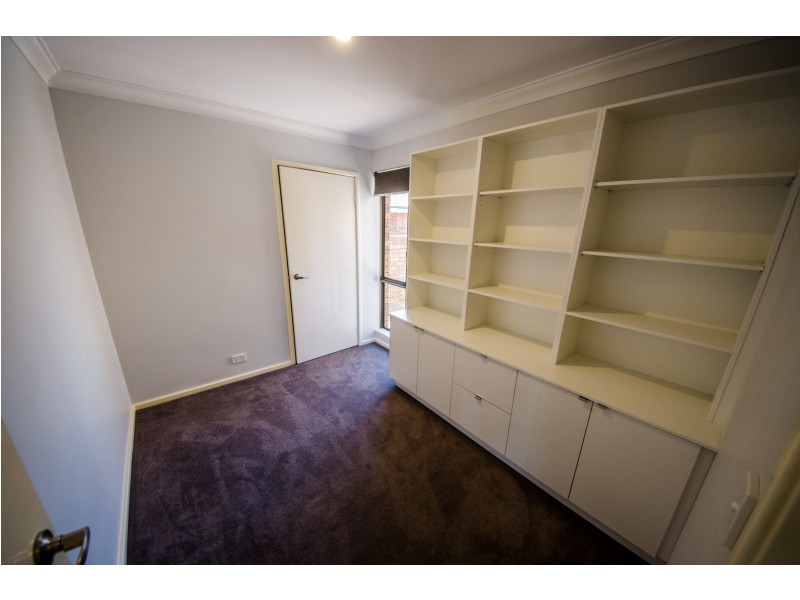 31 Dealy Close, Cannington WA 6107