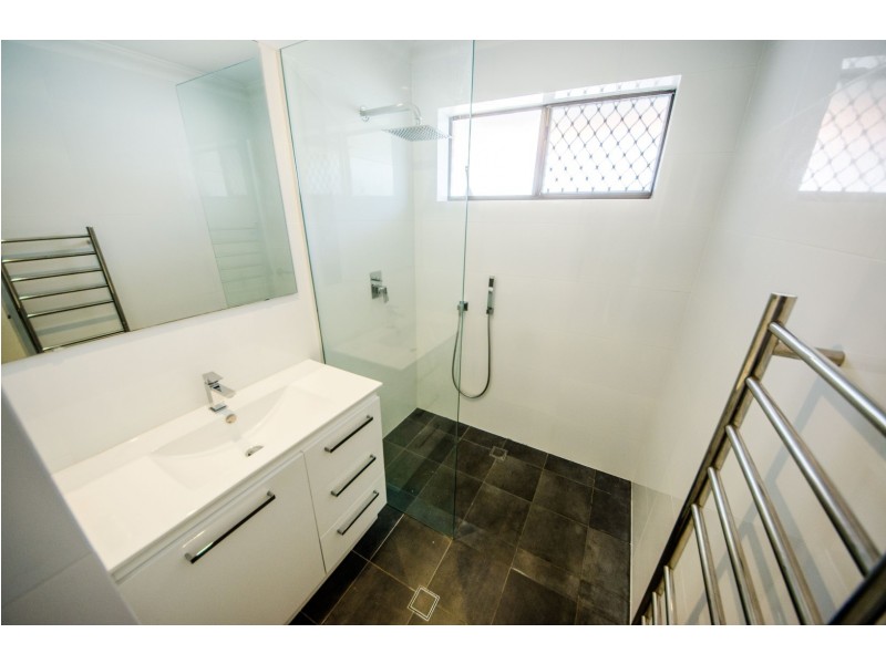 31 Dealy Close, Cannington WA 6107