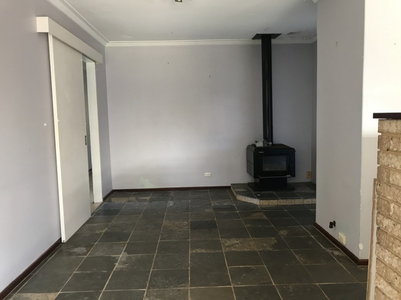 13 Carleton Crescent, Forrestfield WA 6058