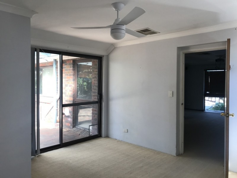 13 Carleton Crescent, Forrestfield WA 6058