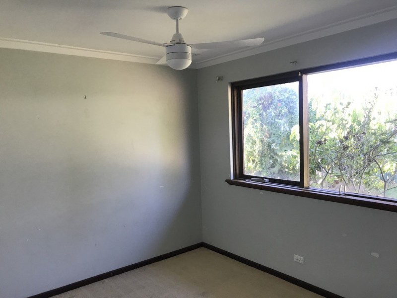 13 Carleton Crescent, Forrestfield WA 6058