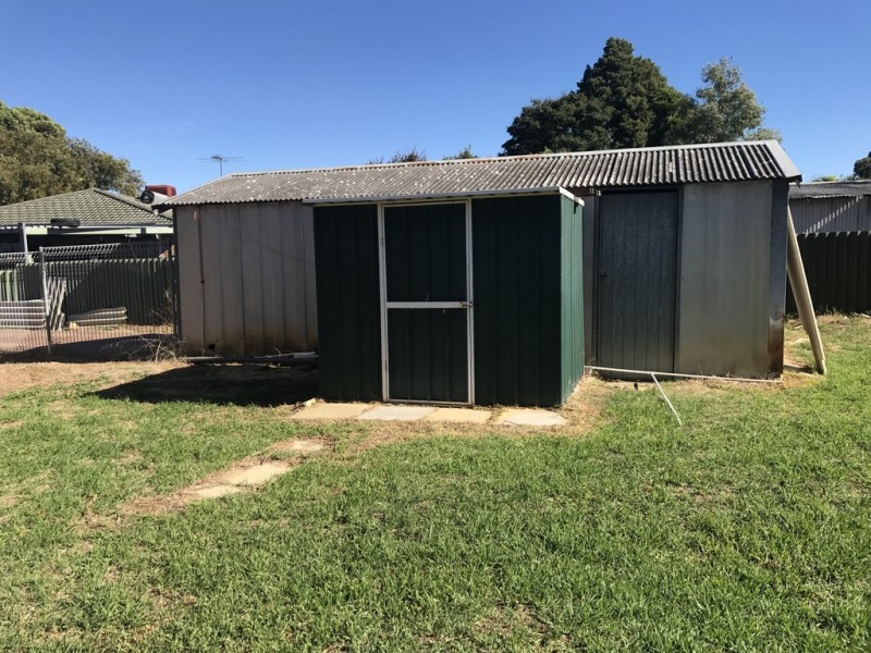 13 Carleton Crescent, Forrestfield WA 6058