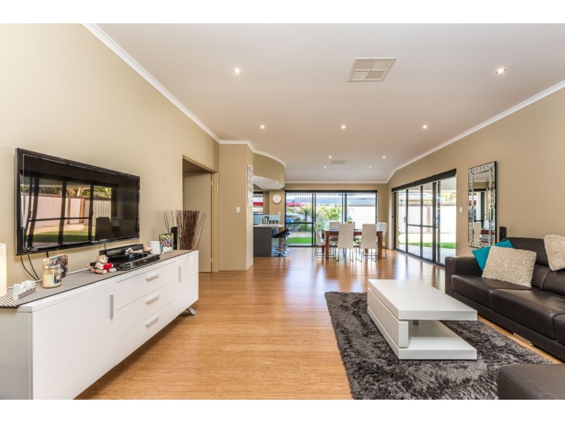 49 Walkingdale Promenade, Southern River WA 6110