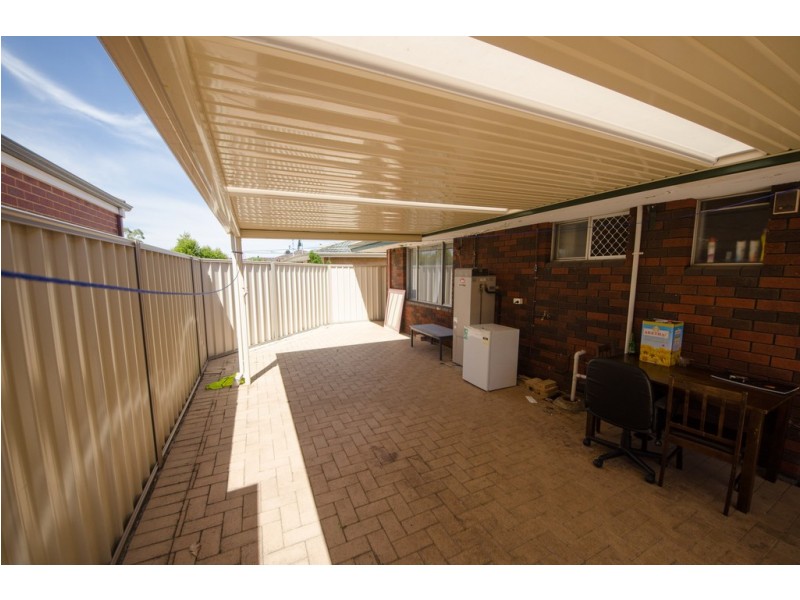 8A Brixton Street, Beckenham WA 6107