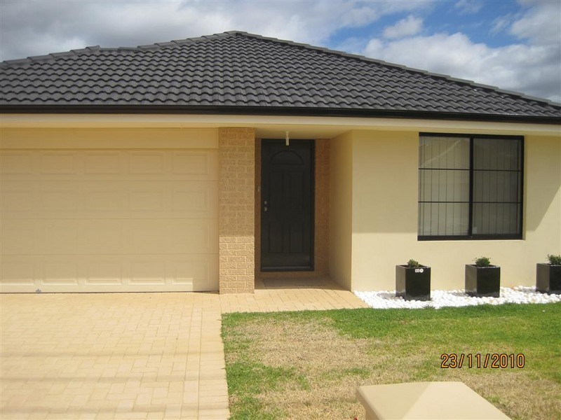 35 Korcula Boulevard, Canning Vale WA 6155