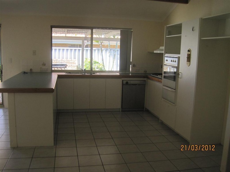 21 Woodspring Trail, Canning Vale WA 6155