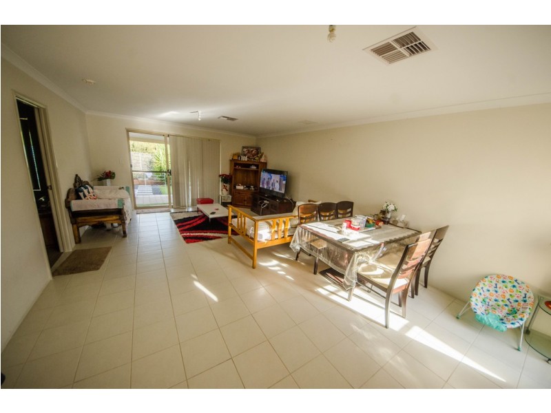 14 Crick Lane, Piara Waters WA 6112