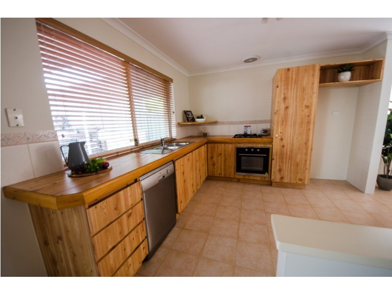 6 Woodspring Trail, Canning Vale WA 6155