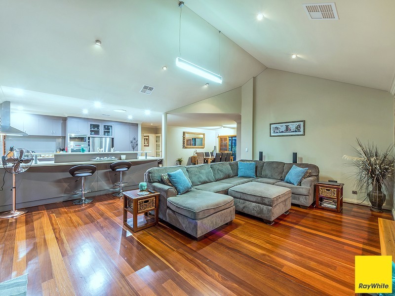 153 Wright Road, Harrisdale WA 6112