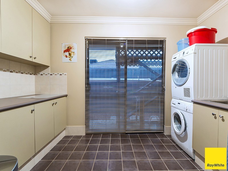 153 Wright Road, Harrisdale WA 6112