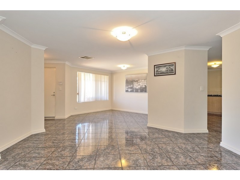 17 Froudist Circle, Southern River WA 6110