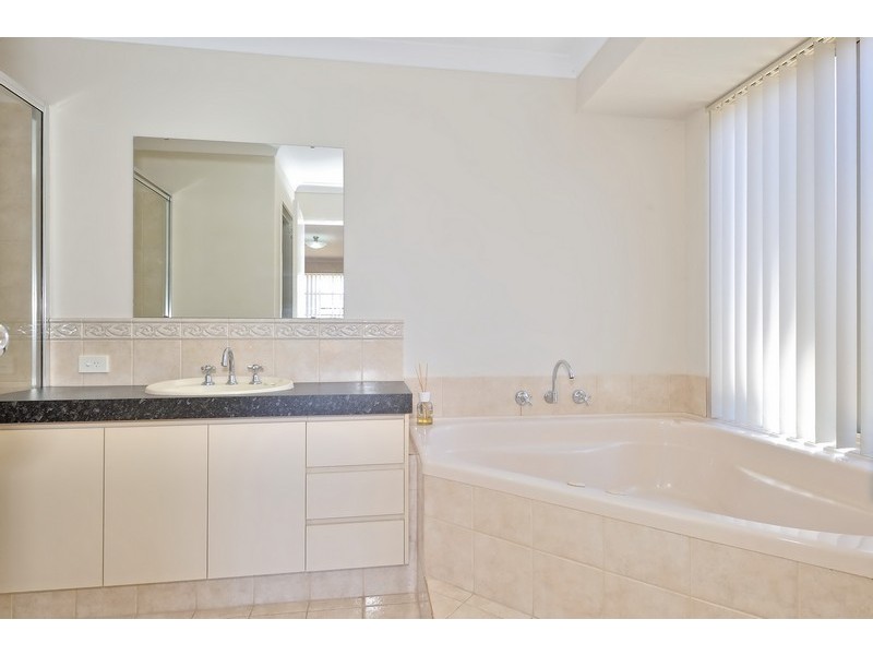 17 Froudist Circle, Southern River WA 6110