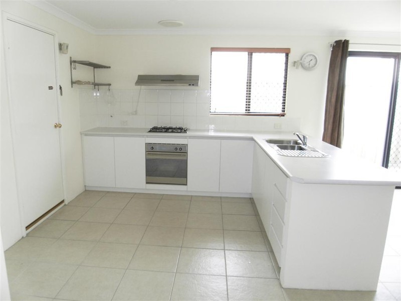 9 Caxton Parkway, Canning Vale WA 6155