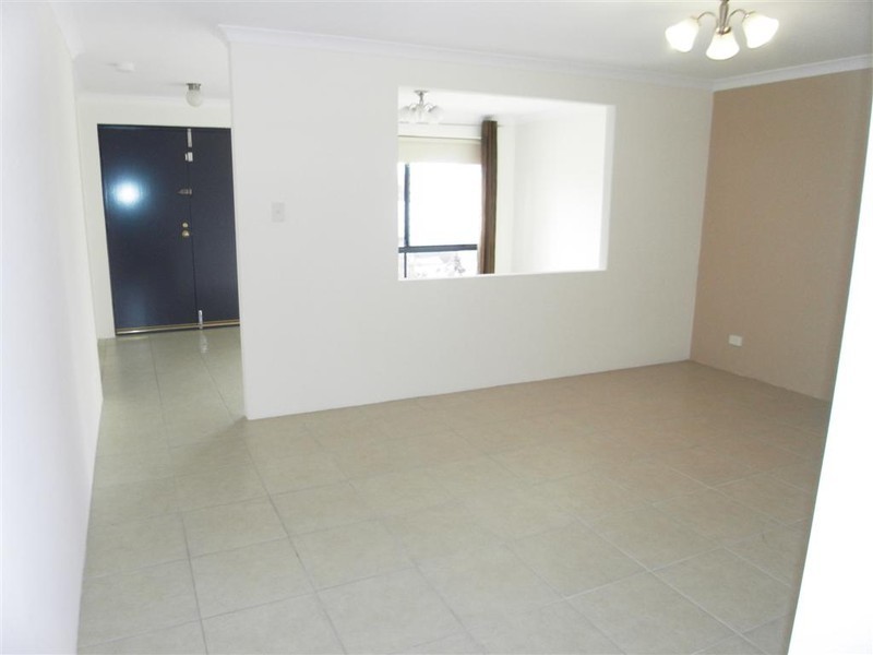 9 Caxton Parkway, Canning Vale WA 6155