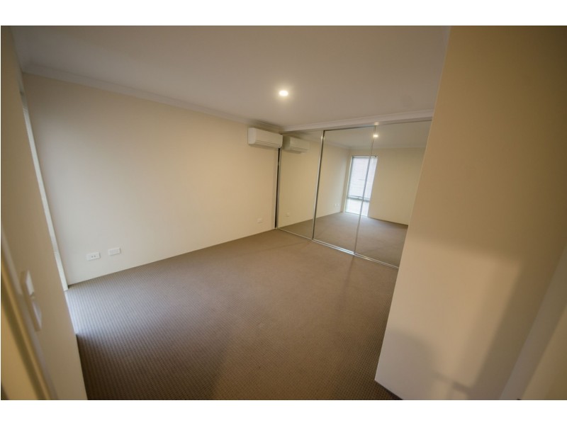 3/20 Heaney Way, Canning Vale WA 6155