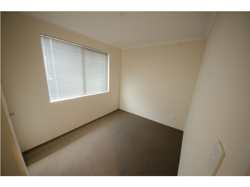 3/20 Heaney Way, Canning Vale WA 6155