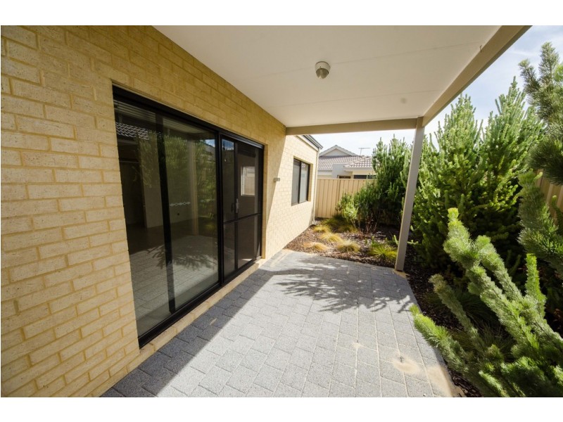 3/20 Heaney Way, Canning Vale WA 6155