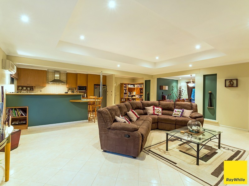 29 Lomandra Drive, Canning Vale WA 6155