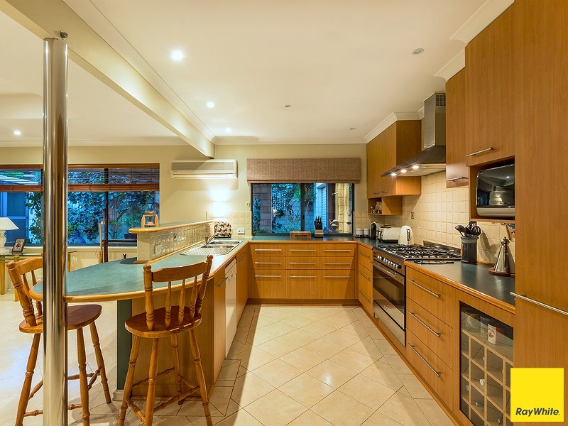 29 Lomandra Drive, Canning Vale WA 6155