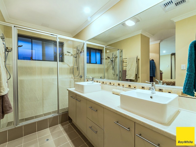 11 Tenterfield Green, Harrisdale WA 6112