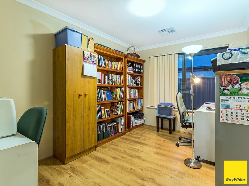 11 Tenterfield Green, Harrisdale WA 6112