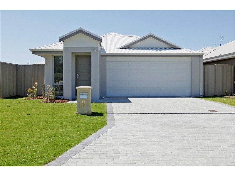 11B Baystone Parade, Harrisdale WA 6112