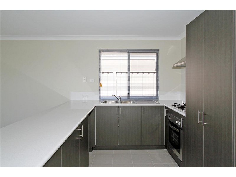 11B Baystone Parade, Harrisdale WA 6112