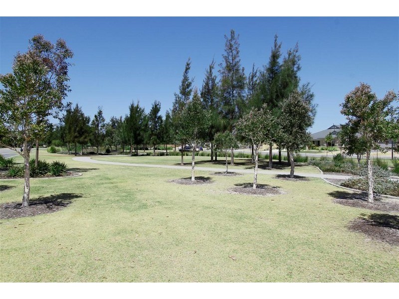 11B Baystone Parade, Harrisdale WA 6112