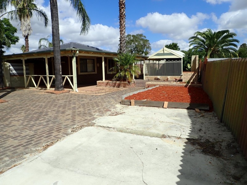 59 Murchison Way, Gosnells WA 6110